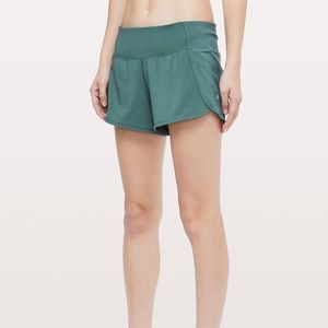 Lulu lemon run times shorts size 4 OLIVE GREEN